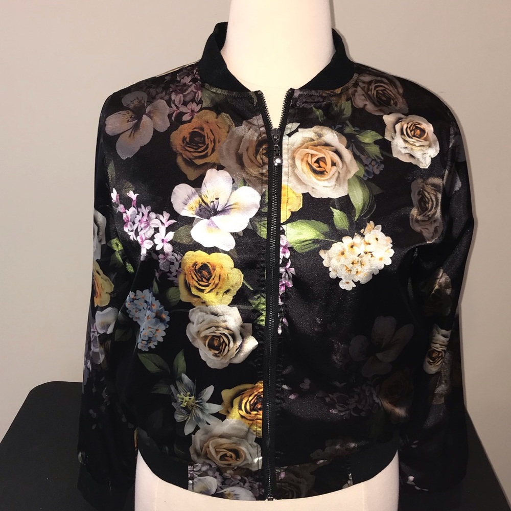 V Cristina large dress jacket ☀️